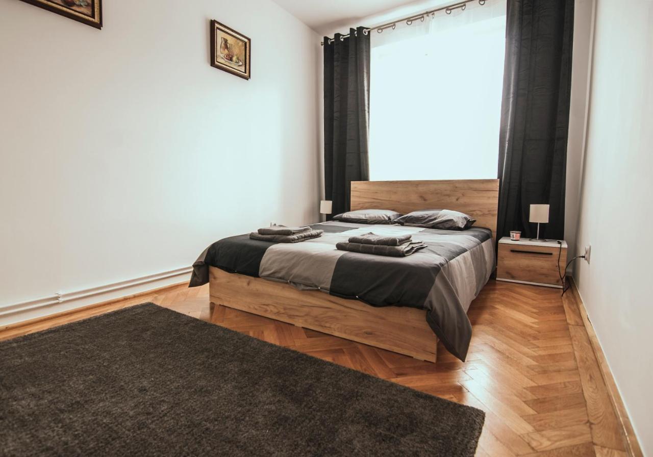 Central David Residence Brasov Ngoại thất bức ảnh