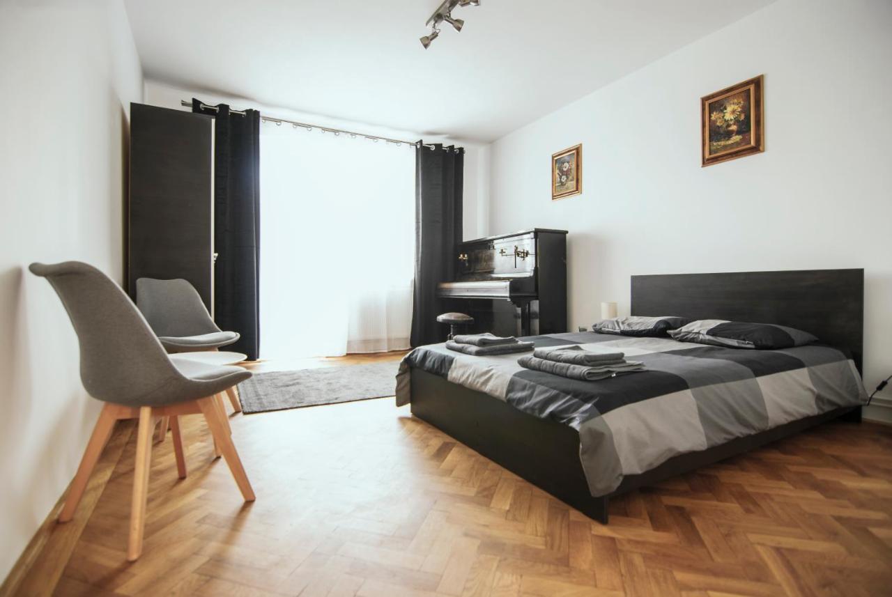 Central David Residence Brasov Ngoại thất bức ảnh